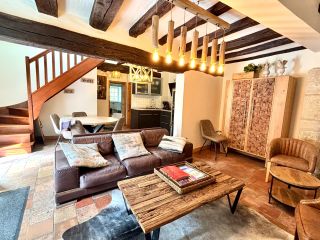 château 29 Pièces en vente sur BOURGUEIL (37140)