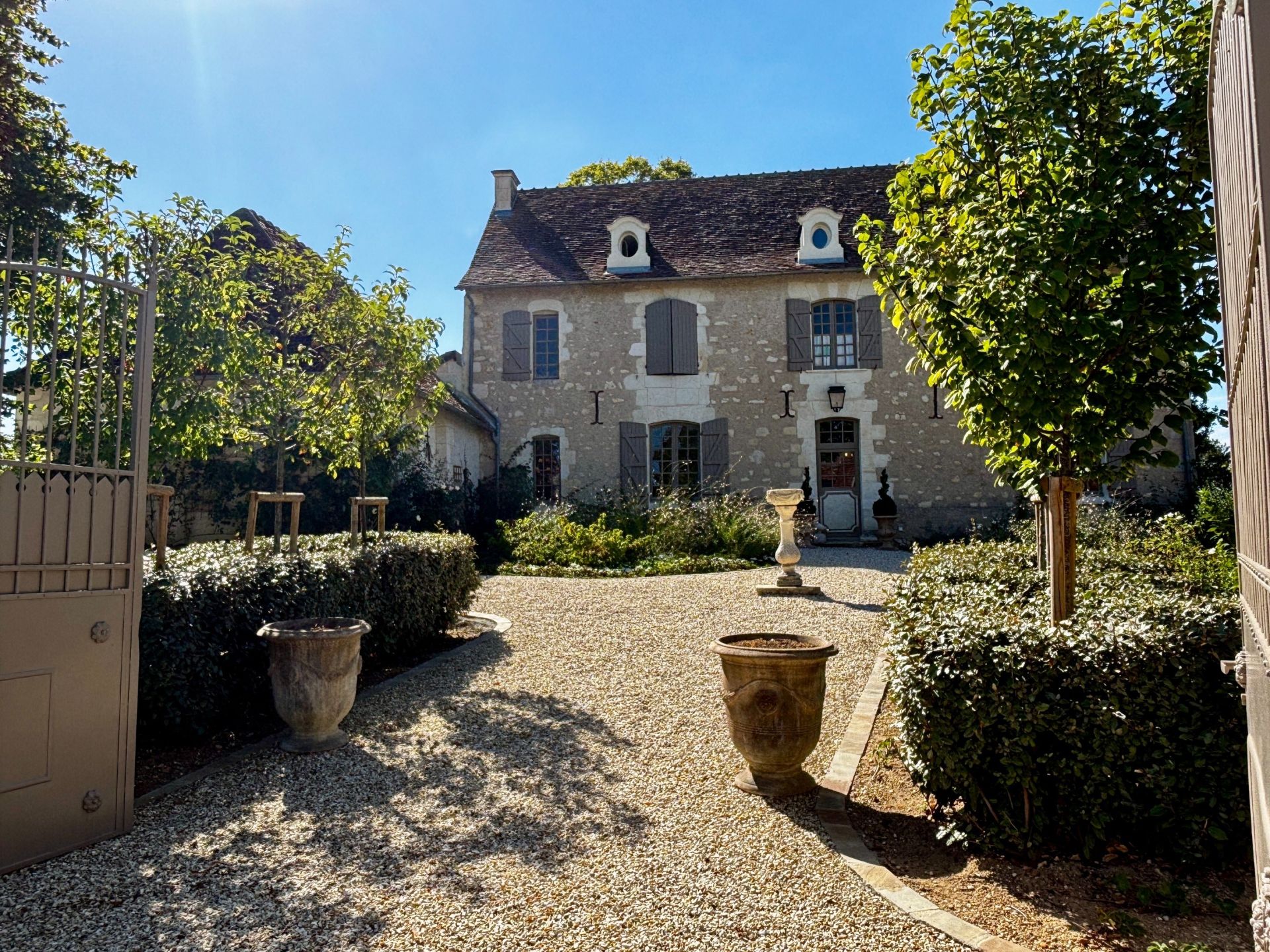 house 9 Rooms for sale on CUSSAY (37240)