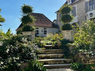house 9 Rooms for sale on CUSSAY (37240)