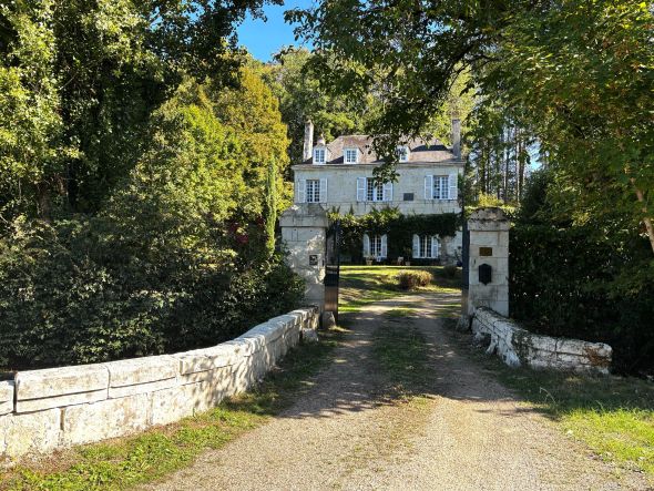 Vente Manoir Angé 7&nbsp;Pièces 250&nbsp;m²