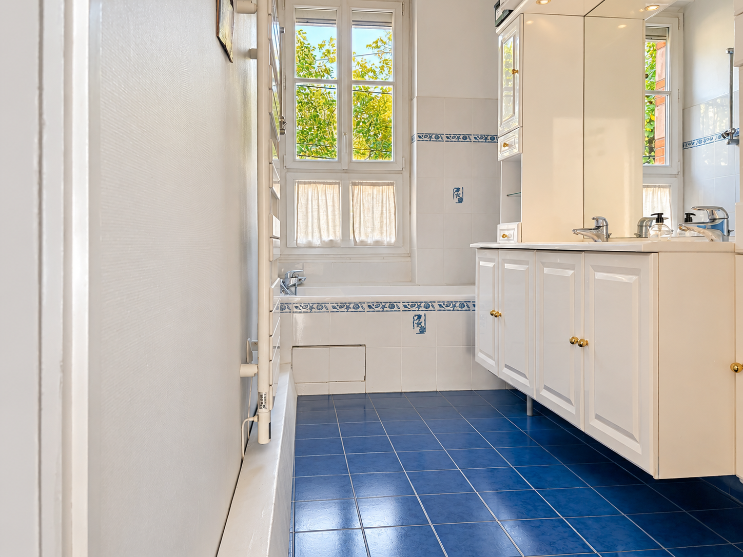 house 9 Rooms for sale on ORLEANS (45100)