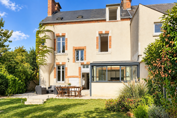 Sale House Orléans 9&nbsp;Rooms 200&nbsp;m²