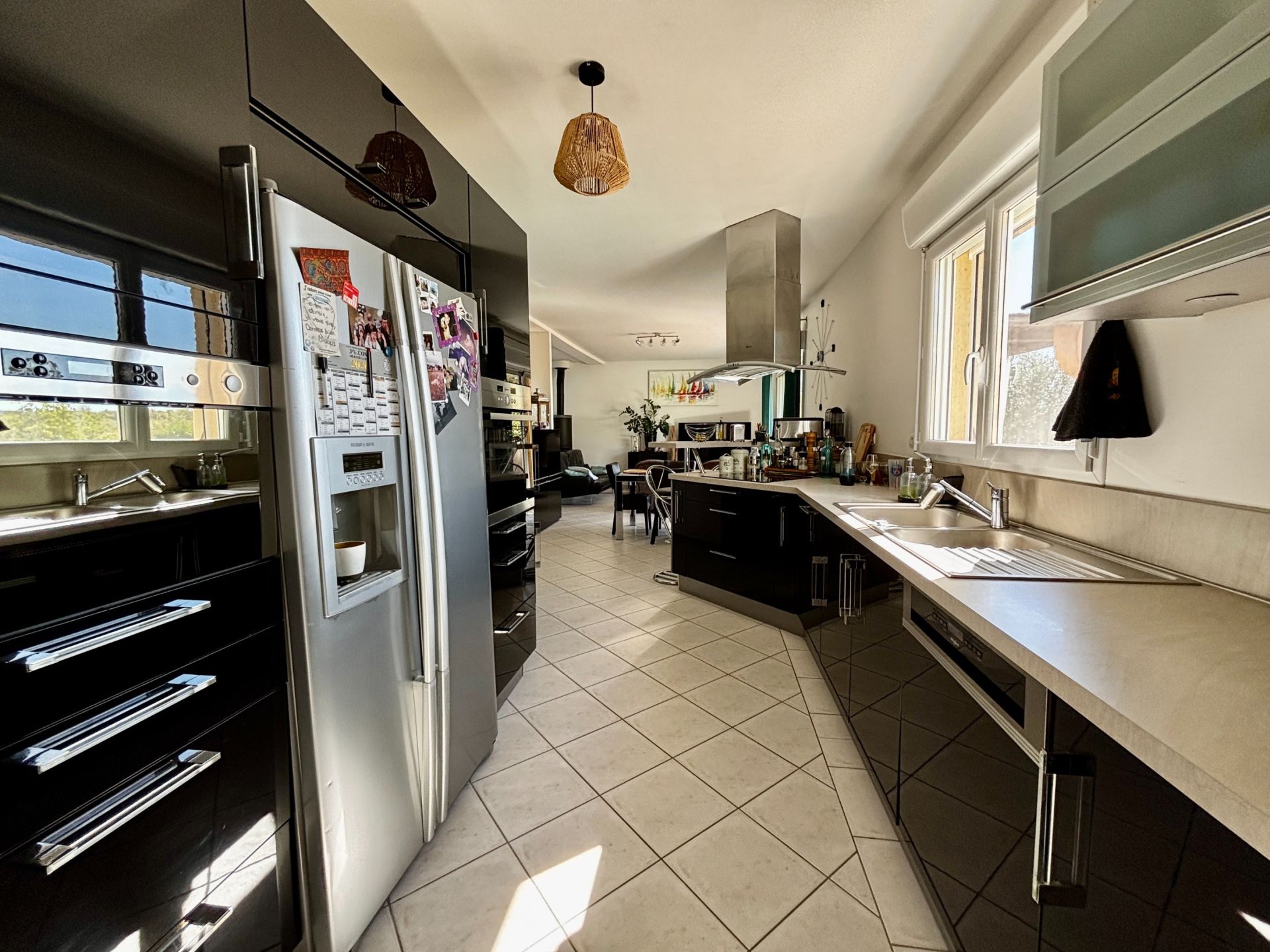 contemporary house 6 Rooms for sale on CHARGE (37530)