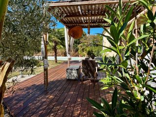 contemporary house 6 Rooms for sale on CHARGE (37530)