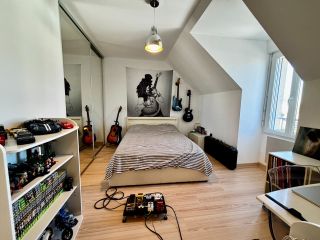 contemporary house 6 Rooms for sale on CHARGE (37530)