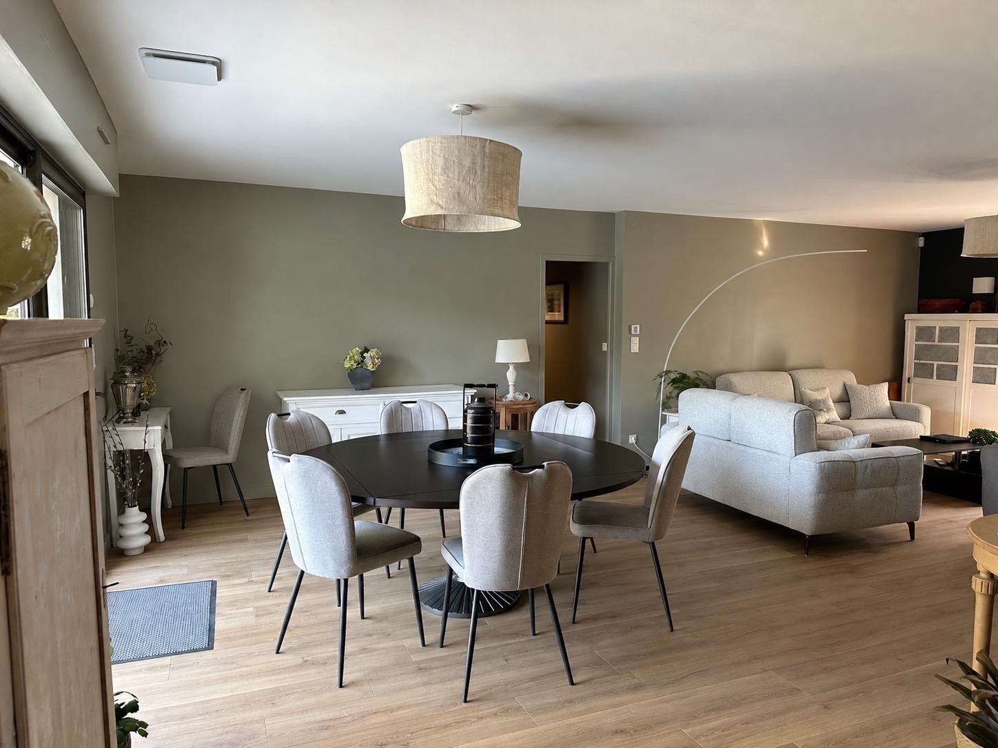 house 5 Rooms for sale on VOUZON (41600)