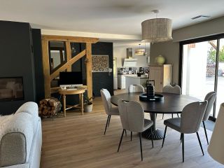 house 5 Rooms for sale on VOUZON (41600)
